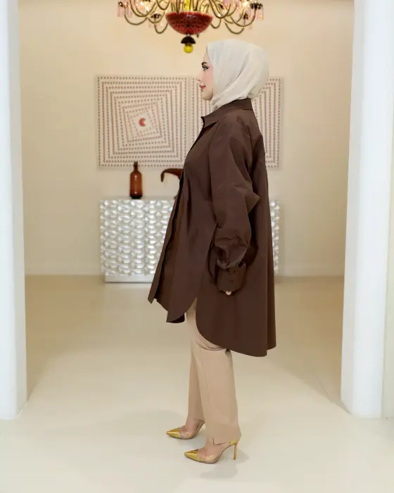 قميص بقصة كلاسيكية image 5