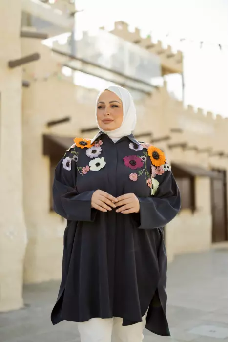 قميص واسع من قماش التنسل image 9