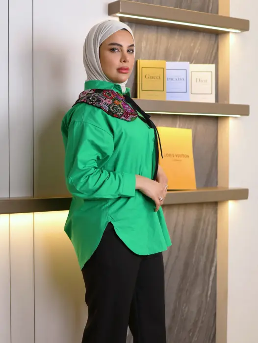 Trendy shirt with scarf image 6