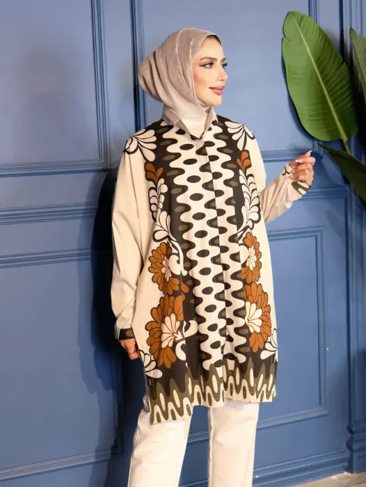 قميص بياقة صغيرة - بيج فاتح - FS image 1