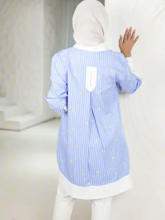 قميص مزين بالترتر - سماوي مقلم - 3 image 3