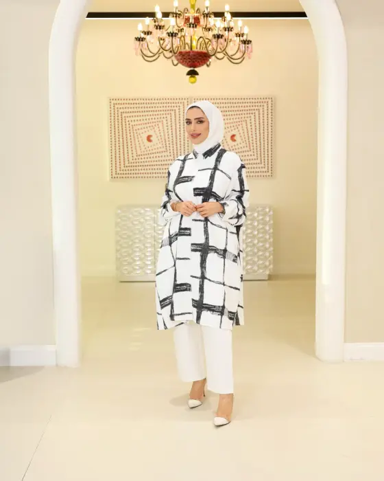 قميص بنقشة كاروهات مربعة image 4