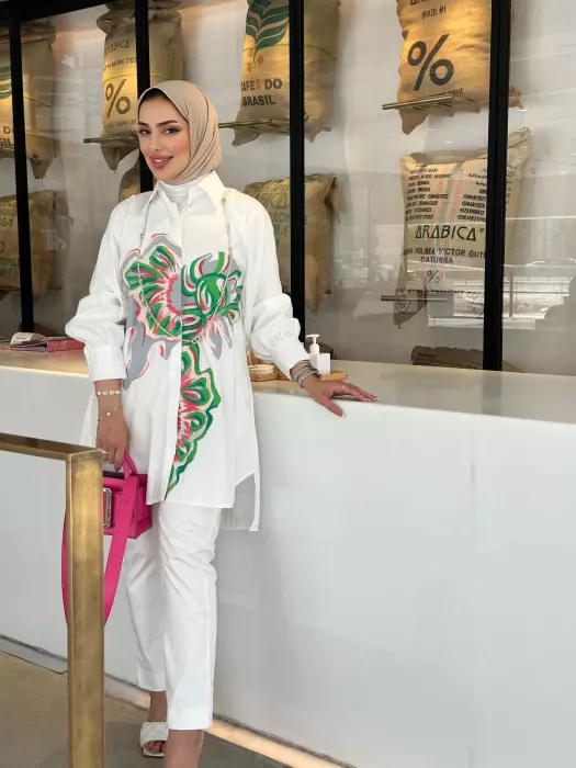 قميص مرسوم يدوياً image 0