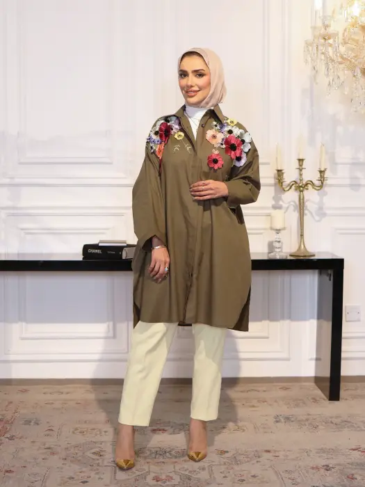قميص من اللنن مع ورد وشك - زيتي - FS image 0