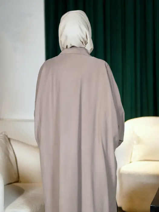 Long shirt made of soft tensile fabric image 3