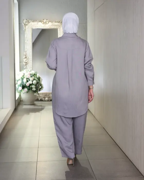 A luxurious linen shirt image 6