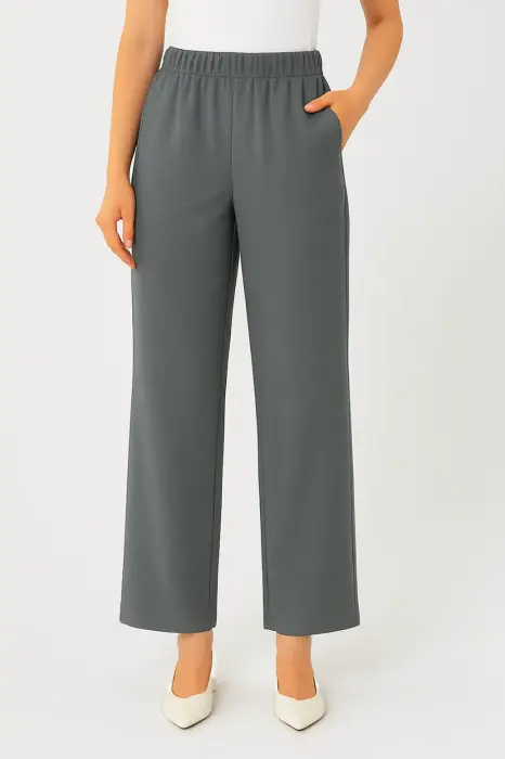Crepe Pants image 15