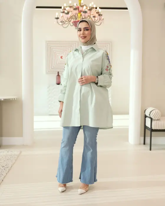 قميص فضفاض نسائي بتطريزات منسدلة image 8