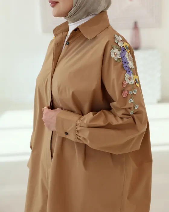 قميص بتطريزات منسدلة-بيج ترابي-FS image 3