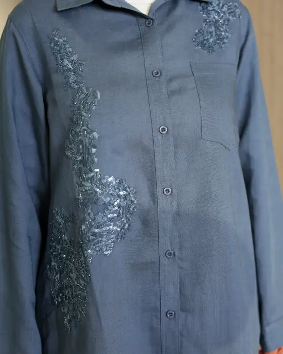 A luxurious linen shirt image 3