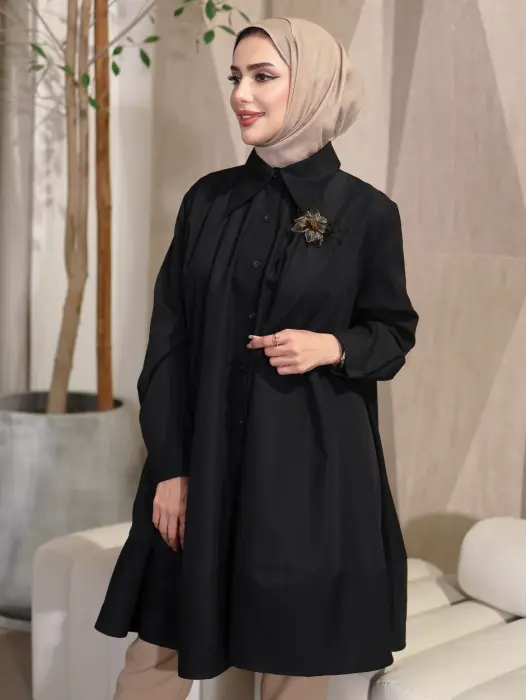 قميص قطني مع بروش image 1