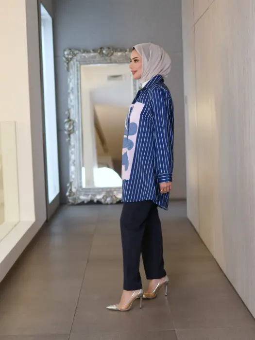 قميص مقلم مع طبعة image 1