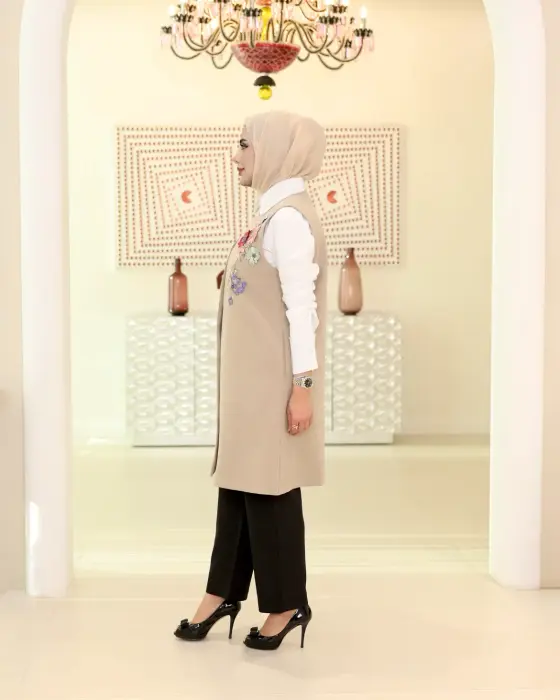 جيليه مزين بالورود والكريستال-بيج-2 image 1