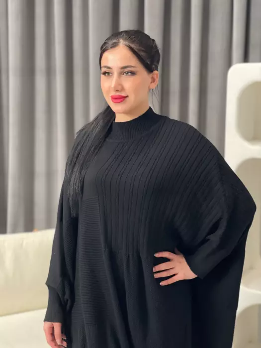 Elegant Knitted Blouse image 1