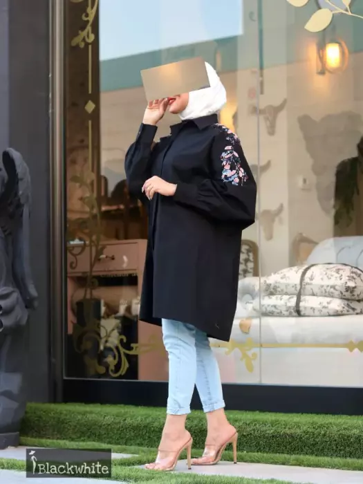 قميص قطني مع تطريز شك image 1