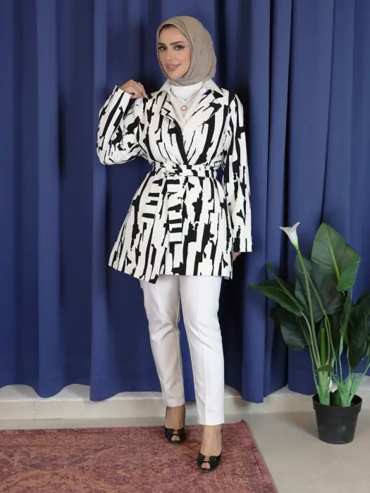 Crepe Jacket image 8