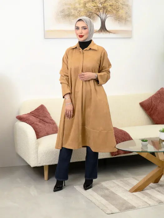 Long shirt made of raw suede image 16