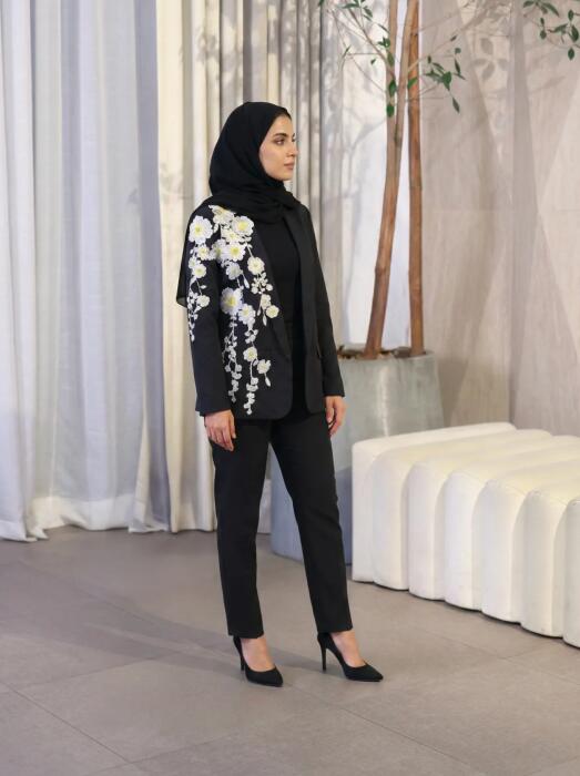 جاكيت بليزر مطرزة بورد - اسود - 3 image 1