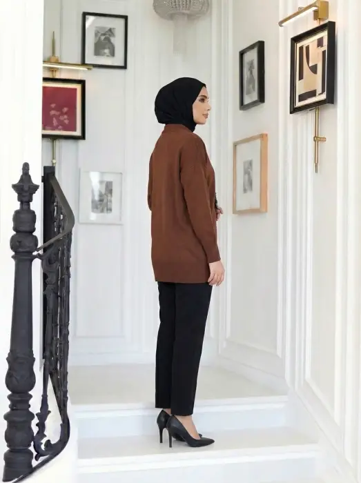 بلوزة من التريكو مع كرستال image 1