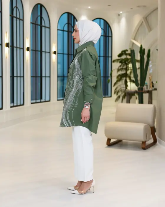 قميص بخطوط انسيابية-زيتي-4 image 1