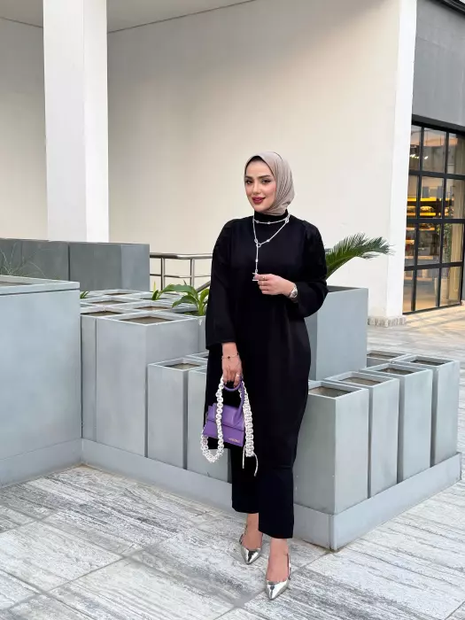 Knitted Blouse With Lace image 0