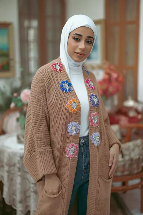 جاكيت شتوي من التريكو المميز - بيج - FS image 1