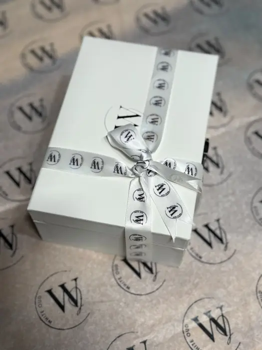 White Oud VIP Gift Box صندوق جلد من وايت عود هديه image 7