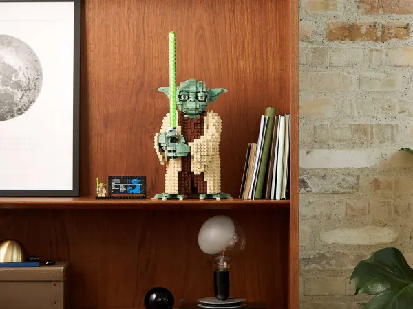 LEGO Star Wars Yoda image 6