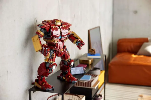 Marvel LEGO -  Hulkbuster​ image 3