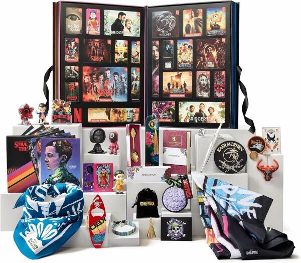  Netflix Gift Box, Collectible Toy Figures Inspired by Fan-Favorite Netflix Shows image 2