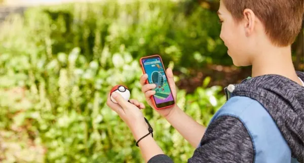 Pokemon Let's Go Eevee [Poke Ball Plus Bundle] nintendo switch image 1