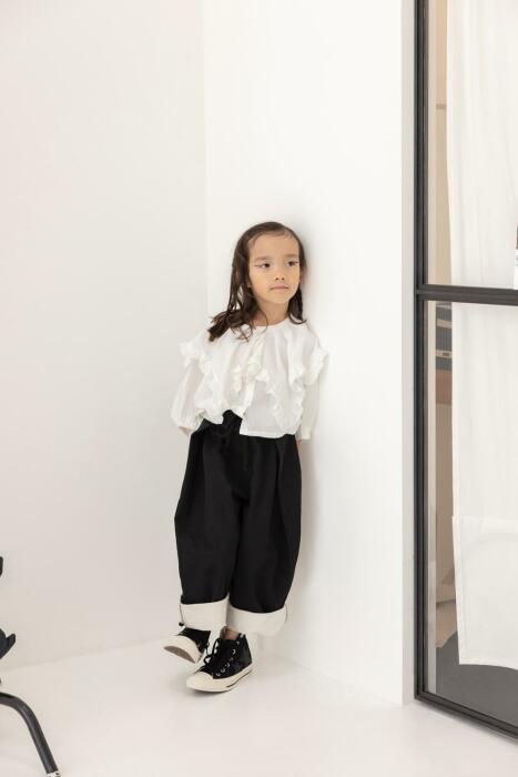 vintage tuck pants image 4