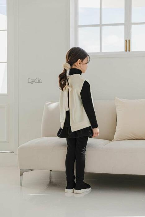 Ribbin Vest image 0