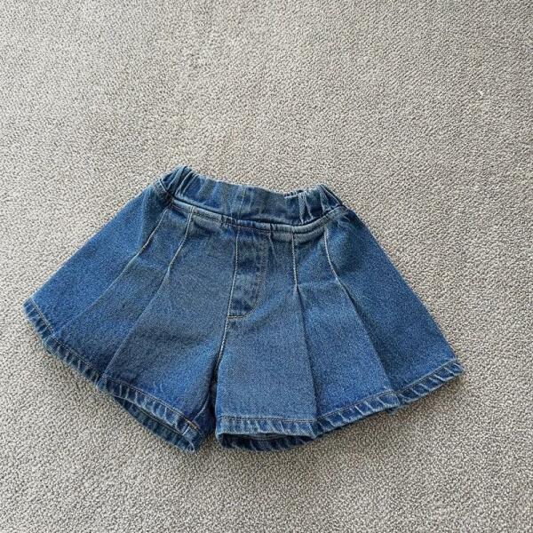 Two Tuck Skirt Short image 5