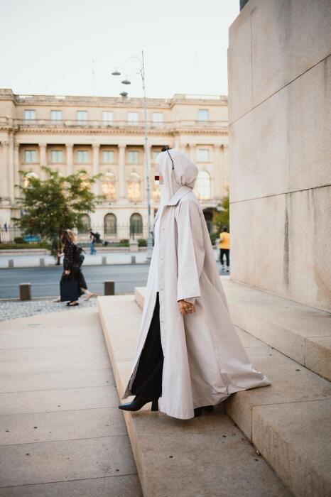 Flow Trench coat image 2