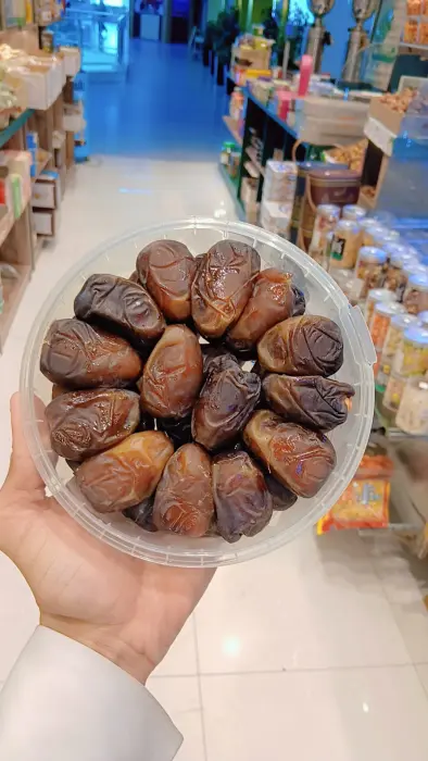 ونانة رطب الزلفي علب  image 0