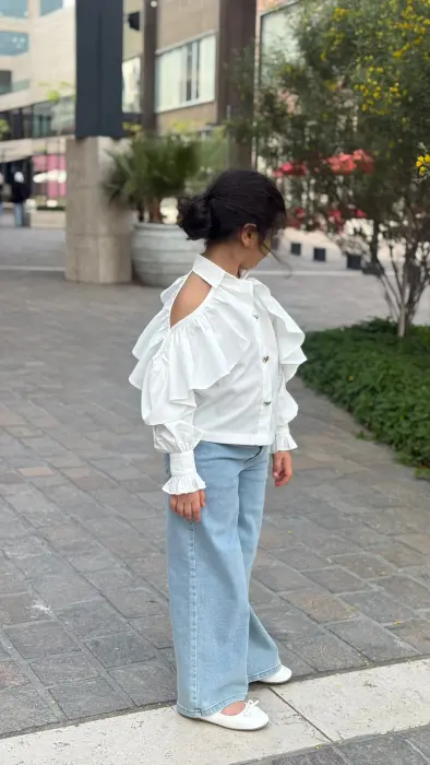 White Ruffles& Heart Shirt image 0