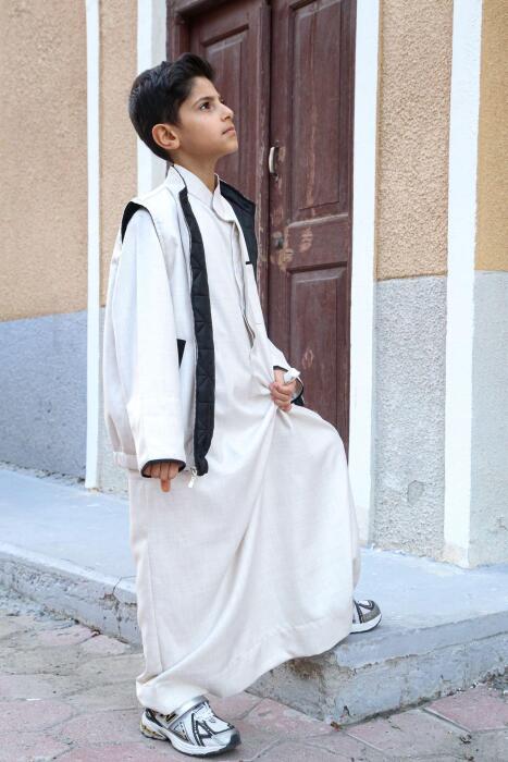 Vest. image 8