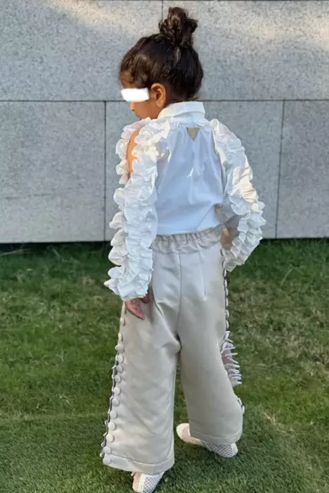 Ruffles Set image 1