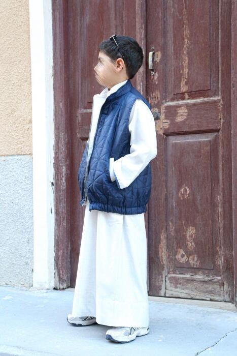 Vest. image 6