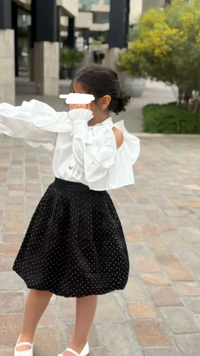 White Ruffles & Heart Set  image 2