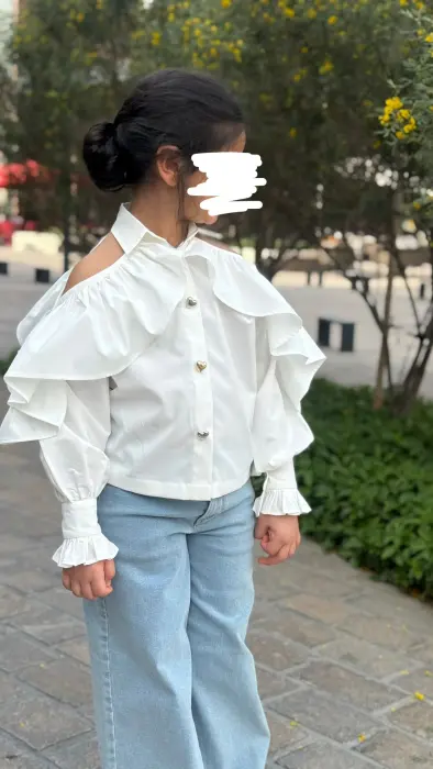 White Ruffles& Heart Shirt image 4