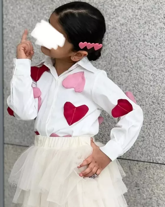 Heart shirt (red&pink) image 0