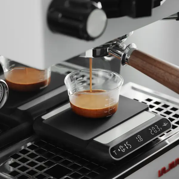 MHW-3BOMBER Formula Smart Coffee Scale - Black image 2