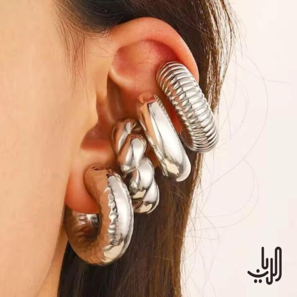 مجموعة من 4 قطع من أقراط الأذن image 3