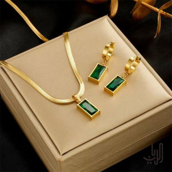 مجموعه اكسسورات مرصعة بالزركون الأخضر  image 4