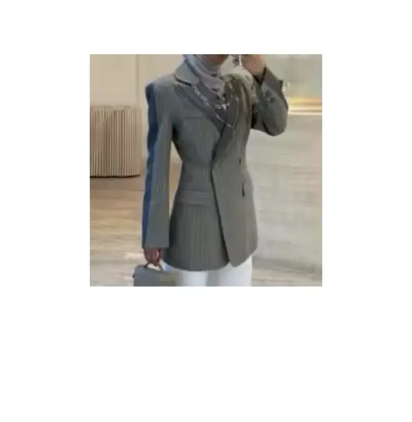 بليزر يجمع بين الكلاسيكية و اللمسة العصرية  image 0