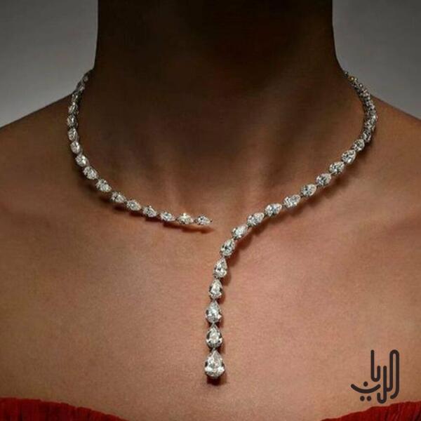 قلادة على شكل قطرة ماء image 0