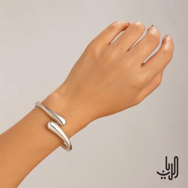 سوارة واسعة معدنية دائرية image 1