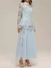 بدله دانتيل خلابه تخطف الأنظار image 1